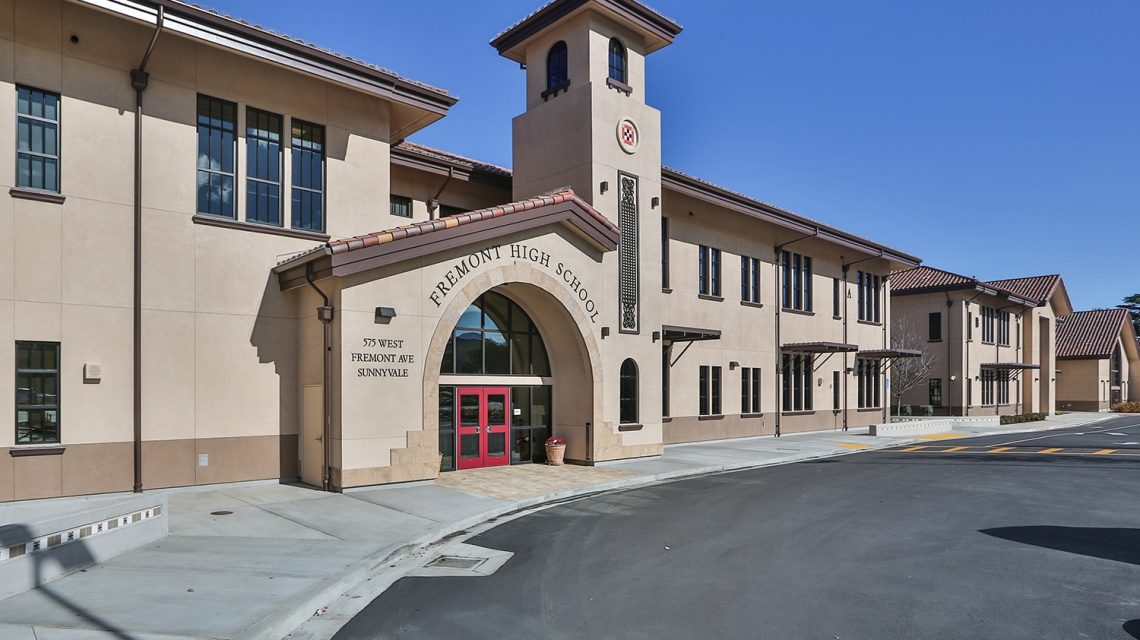 1_Fremont-High-School-A0001¬