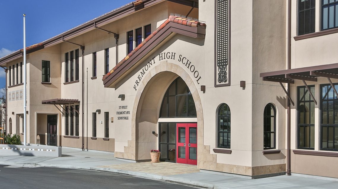 1_Fremont-High-School-A0002¬