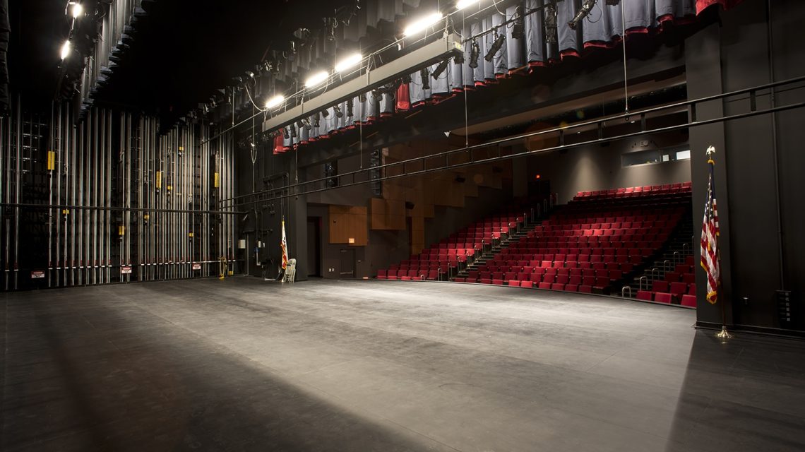 web-main-theatre-from-stagedsc_1269